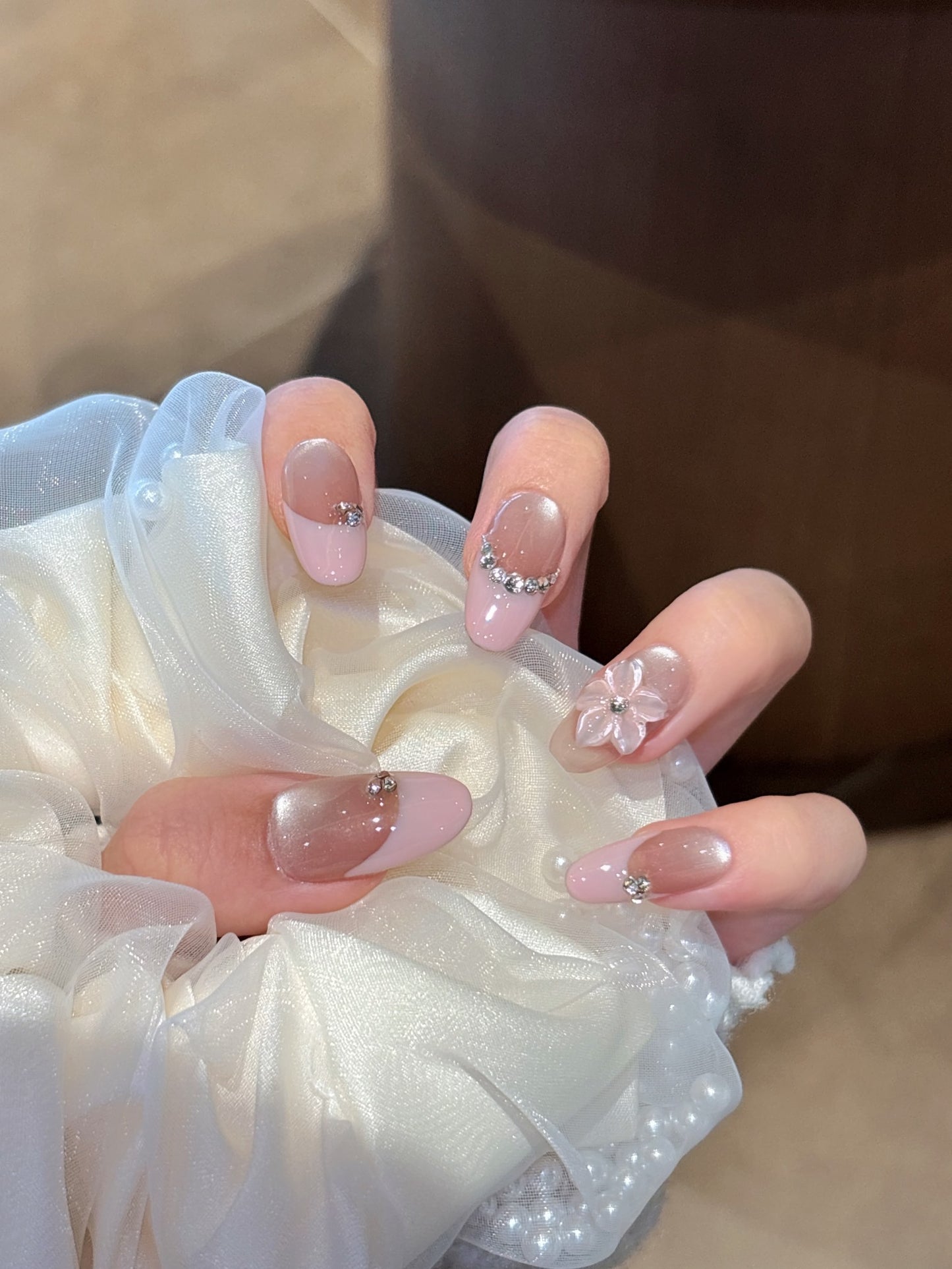 [Pre Order] 浪漫水晶蝴蝶結穿戴甲Romantic Crystal Bow Press On Nail