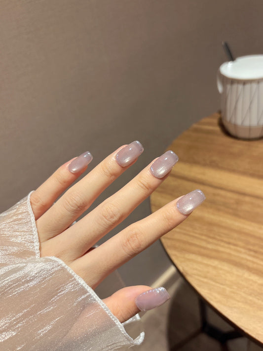 [Pre Order] 丁香貓眼穿戴甲 Lilac Cat-Eye Press-On Nails
