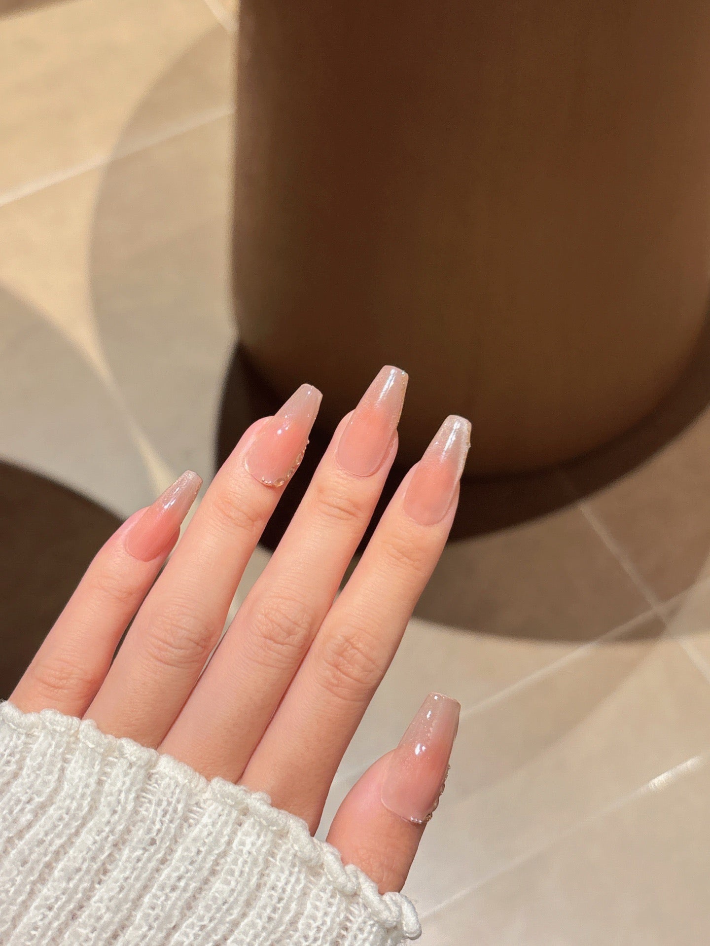 [Pre Order] 簡約亮粉杏仁法式穿戴甲 Simple Glitter Almond French Press-On Nails