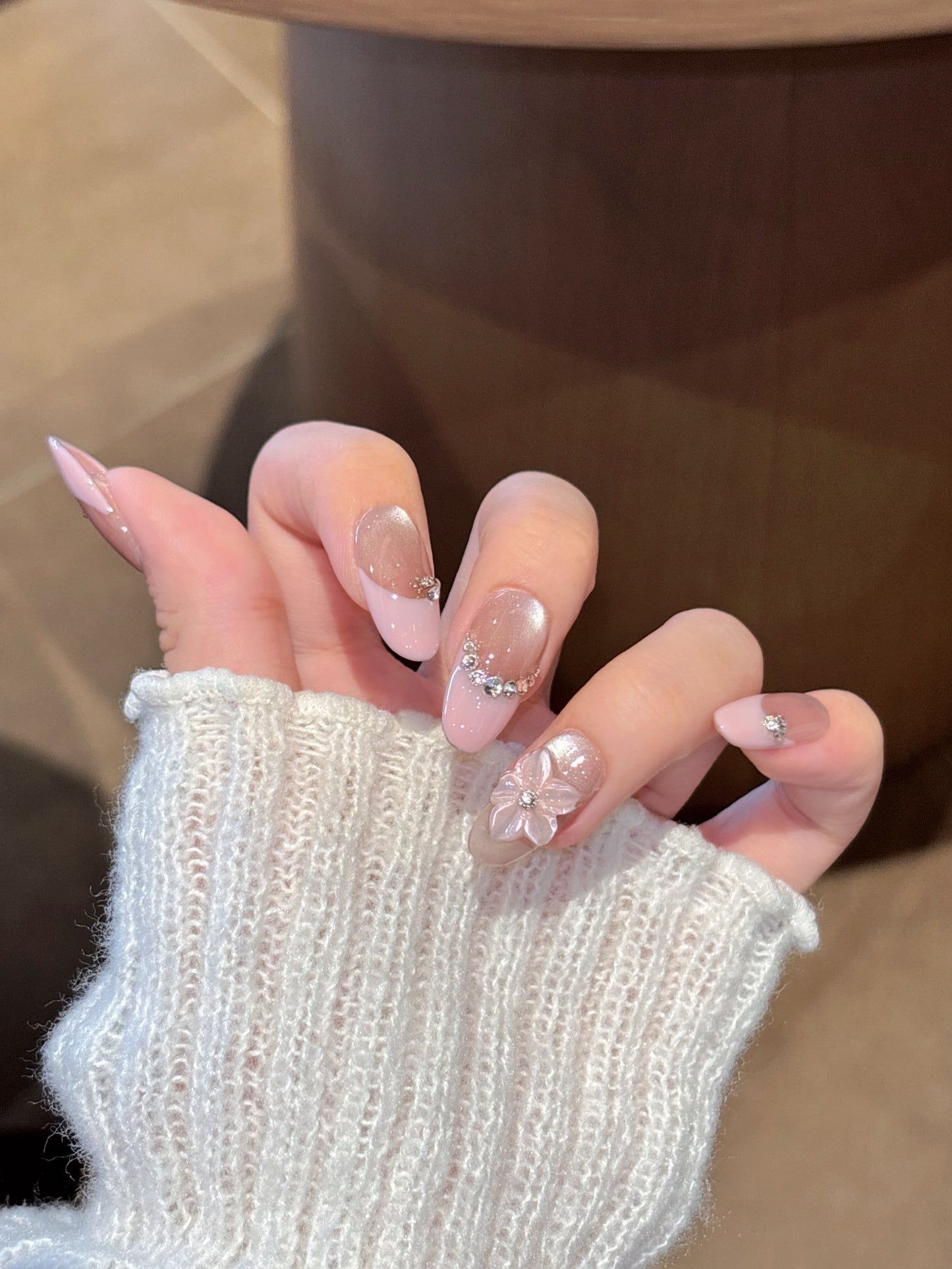 [Pre Order] Soft Pink Blossoming Press - on Nails 粉鑽花漾穿戴甲