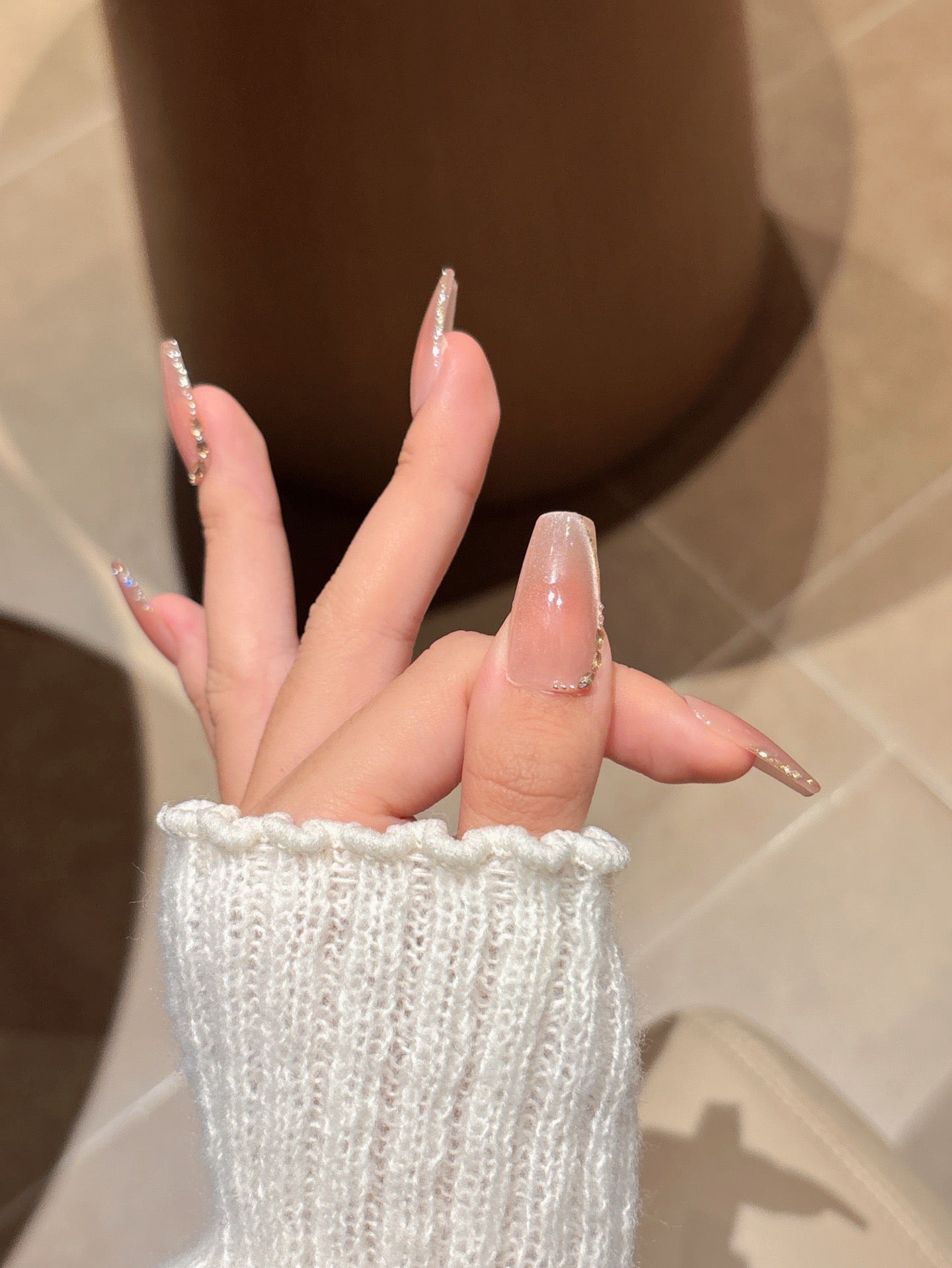 [Pre Order] 簡約亮粉杏仁法式穿戴甲 Simple Glitter Almond French Press-On Nails