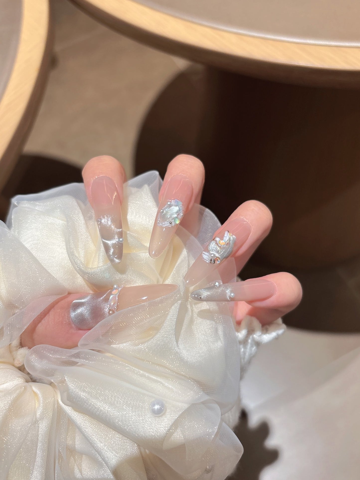 [Pre Order] 水晶光芒穿戴甲Crystal Radiance Press On Nail