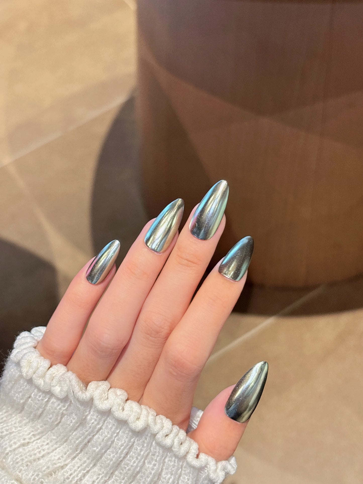 [Pre Order] Silver Charm Stiletto Press on Nails 幻彩金屬穿戴甲