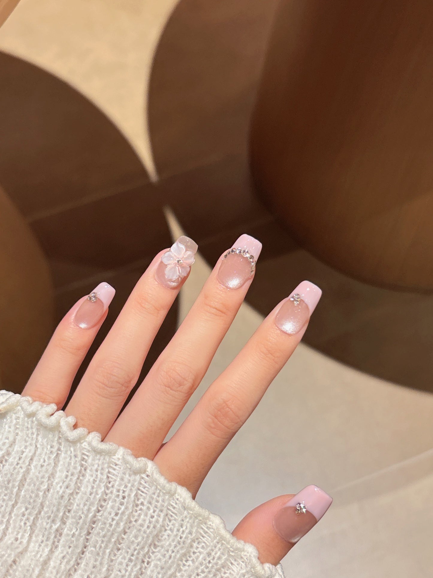 [Pre Order] 浪漫水晶蝴蝶結穿戴甲 Romantic Crystal Bow Press On Nail