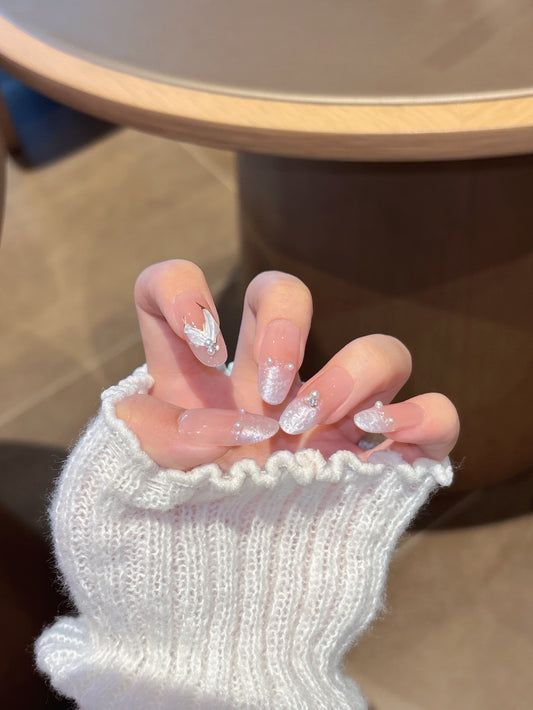 [Pre Order] Pearl Butterfly Love Press - on Nails 粉透珍珠蝴蝶穿戴甲