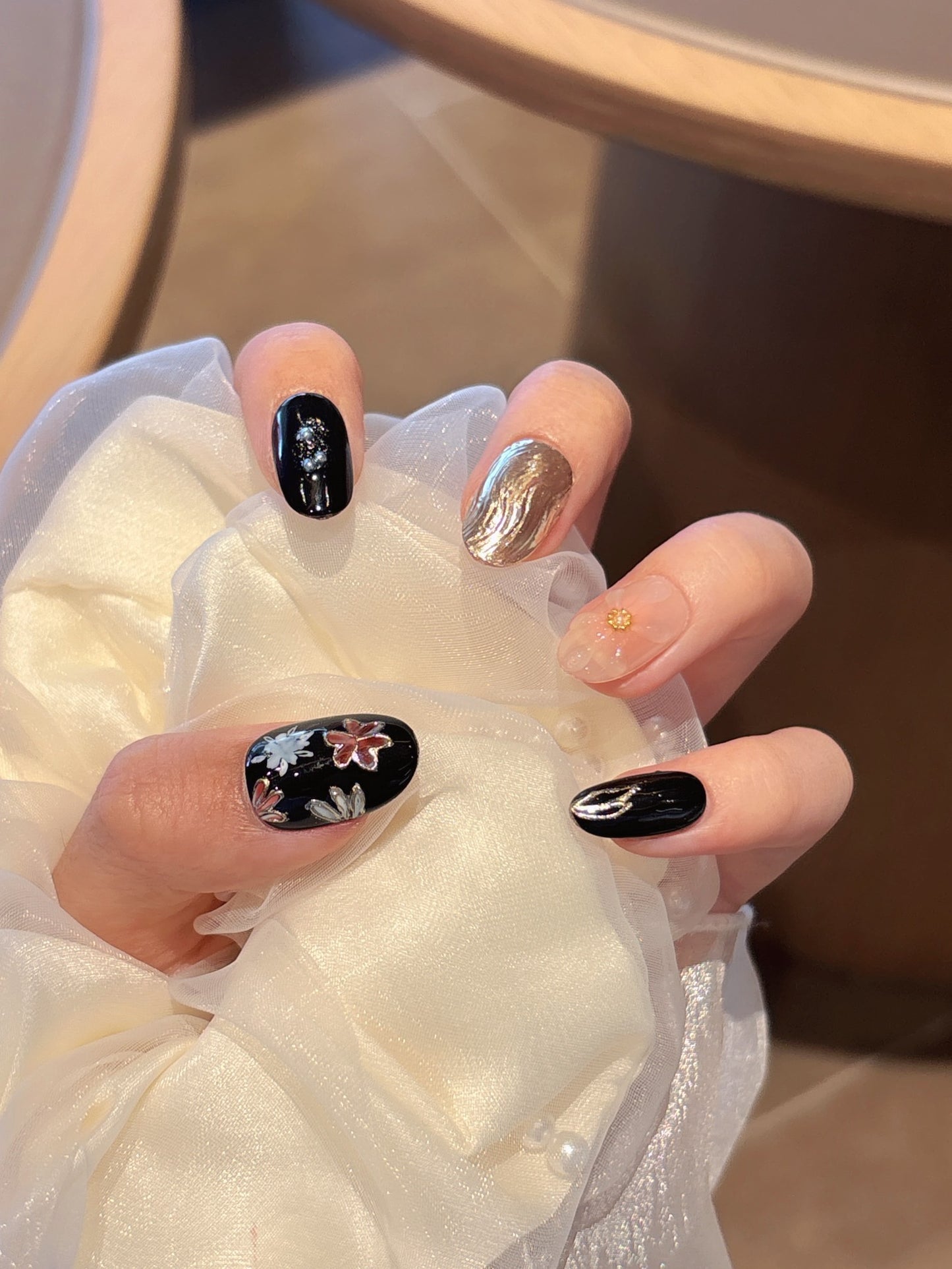 [Pre Order]黑金花語穿戴甲 Midnight Bloom Press-On Nails