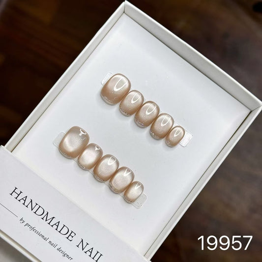 [Pre Order] 香檳貓眼穿戴甲 Champagne Cat-Eye Press-On Nails