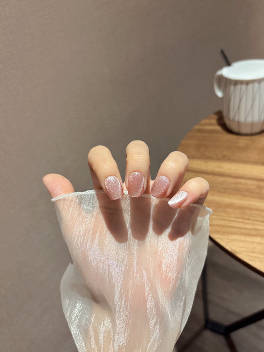 [Pre Order] 溫柔貓眼穿戴甲 Gentle Cat-Eye Press-On Nails