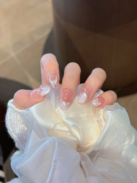 [Pre Order] White Lace Pearl Press-On Nails 白色蕾絲珍珠穿戴甲