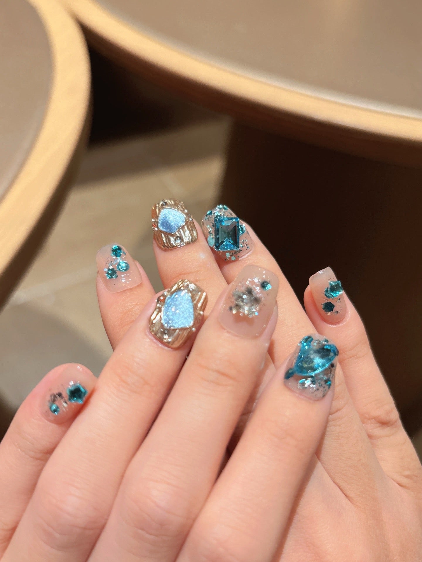 [Pre Order] 幾何寶石水光穿戴甲 Geometric Gemstone Luster Press-On Nails