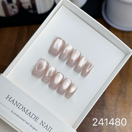 [Pre Order] 微光法式穿戴甲 Shimmer French Press-On Nails