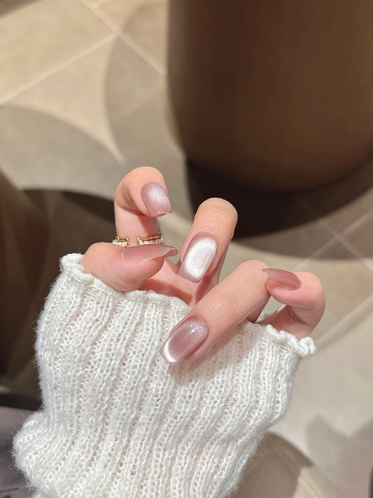 [Pre Order]  柔光杏仁貓眼穿戴甲 Almond Silk Cat Eye Press-On Nails