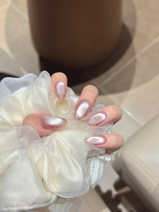 [Pre Order] 柔霧圓潤貓眼穿戴甲 Round Sheen Cat Eye Press-On Nails